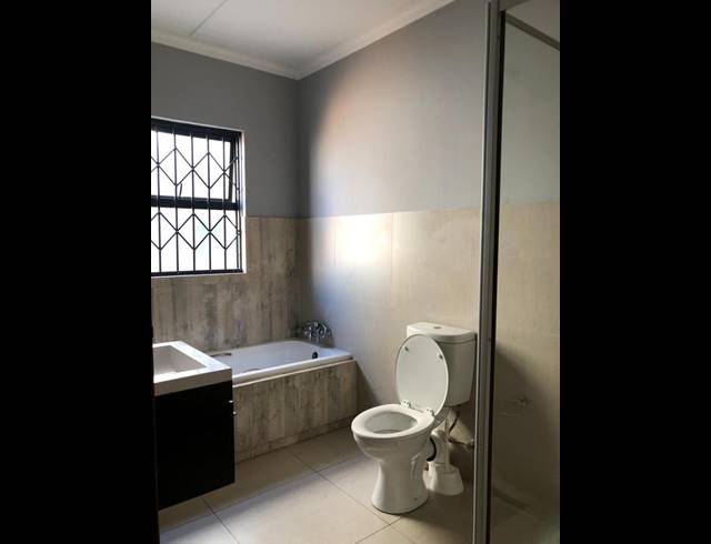 3 BEDROOM PROPERTY TO RENT IN SUMMERSET